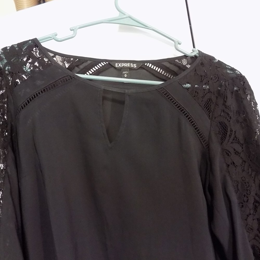 Express top, black, lace, small